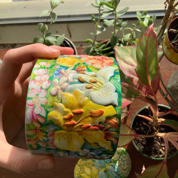 5$ ADD ON⭐️Vintage metal box pastel flowers - Picture 10 of 14